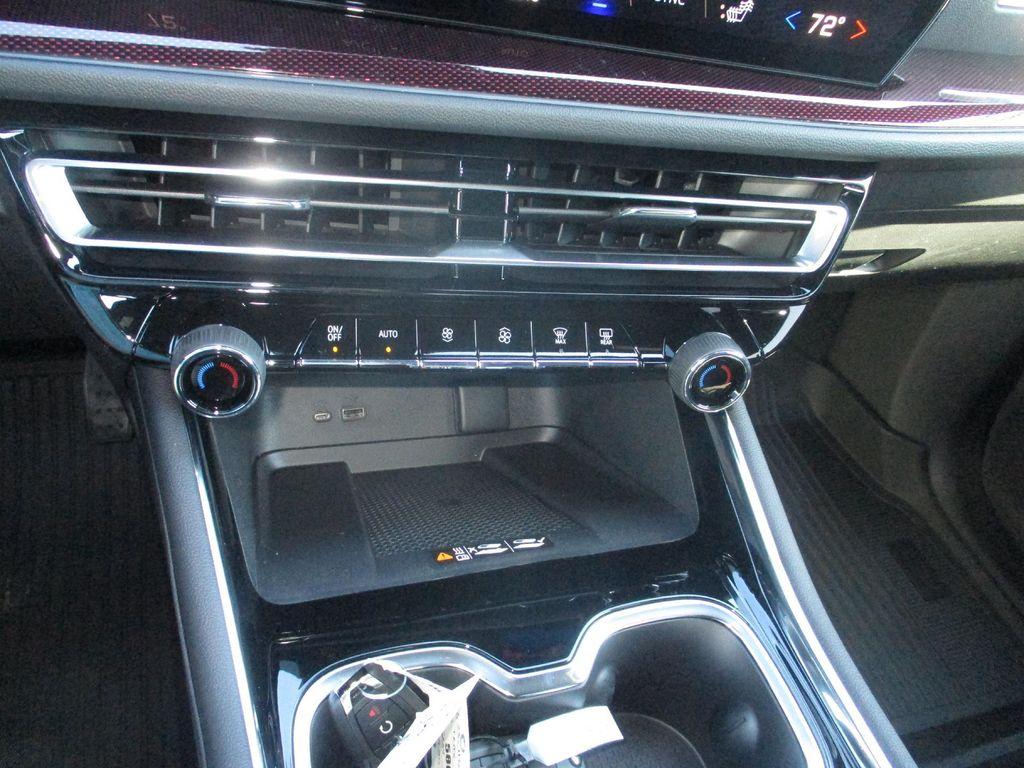 new 2026 Chevrolet Traverse car, priced at $52,999