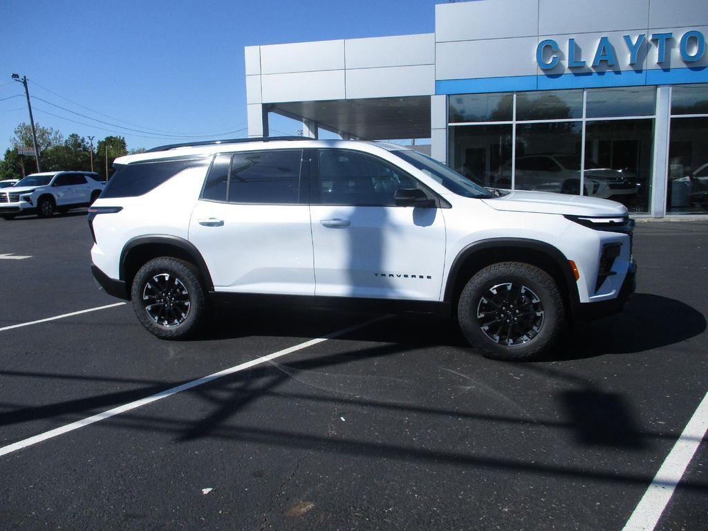 new 2026 Chevrolet Traverse car, priced at $52,999