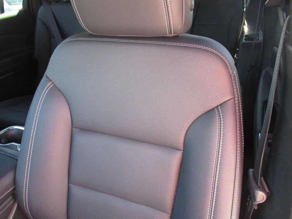 used 2025 Chevrolet Traverse car, priced at $35,999