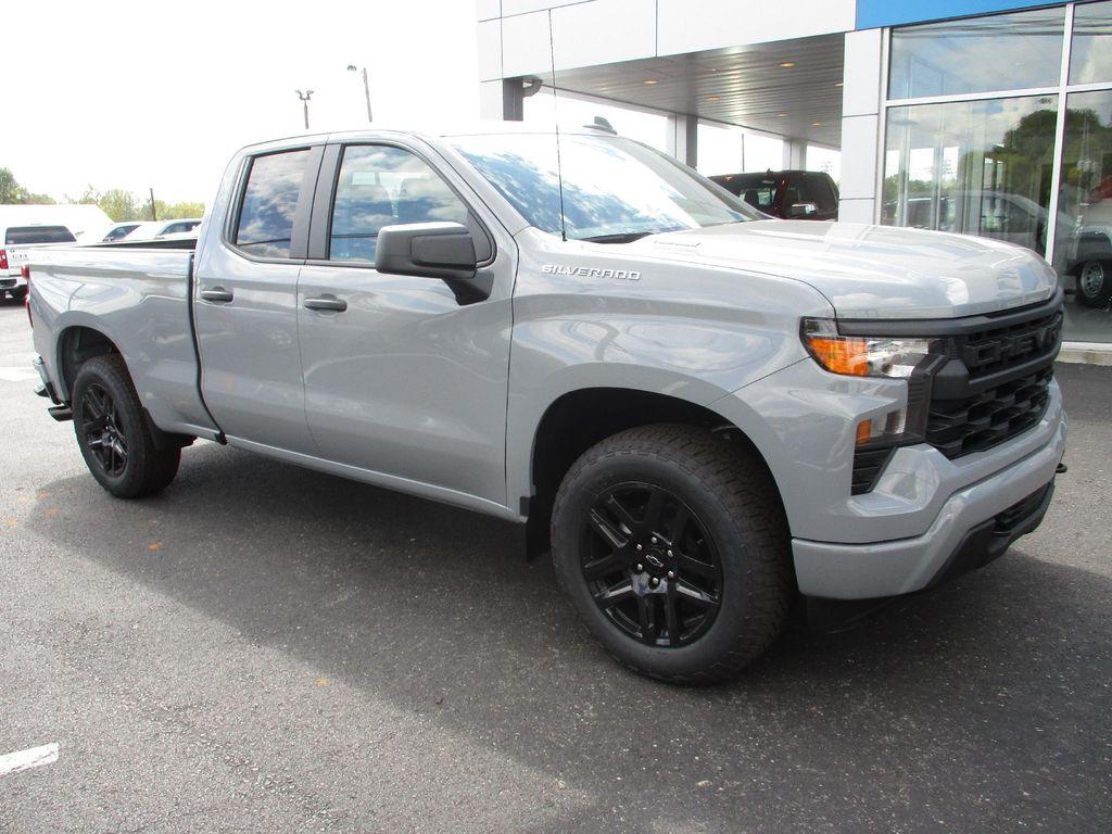 new 2025 Chevrolet Silverado 1500 car, priced at $42,299