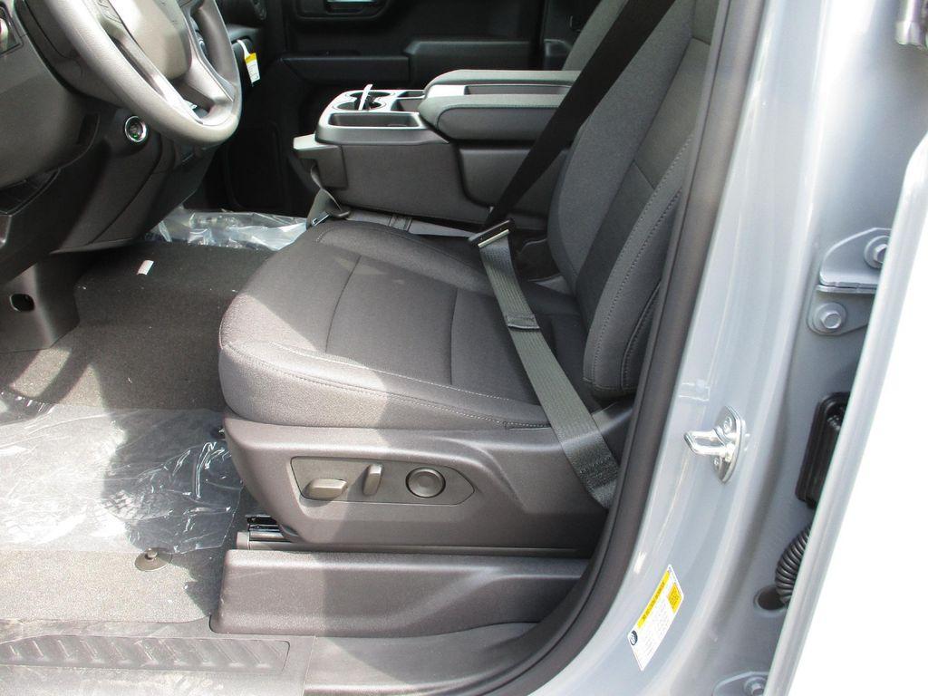 new 2025 Chevrolet Silverado 1500 car, priced at $42,299