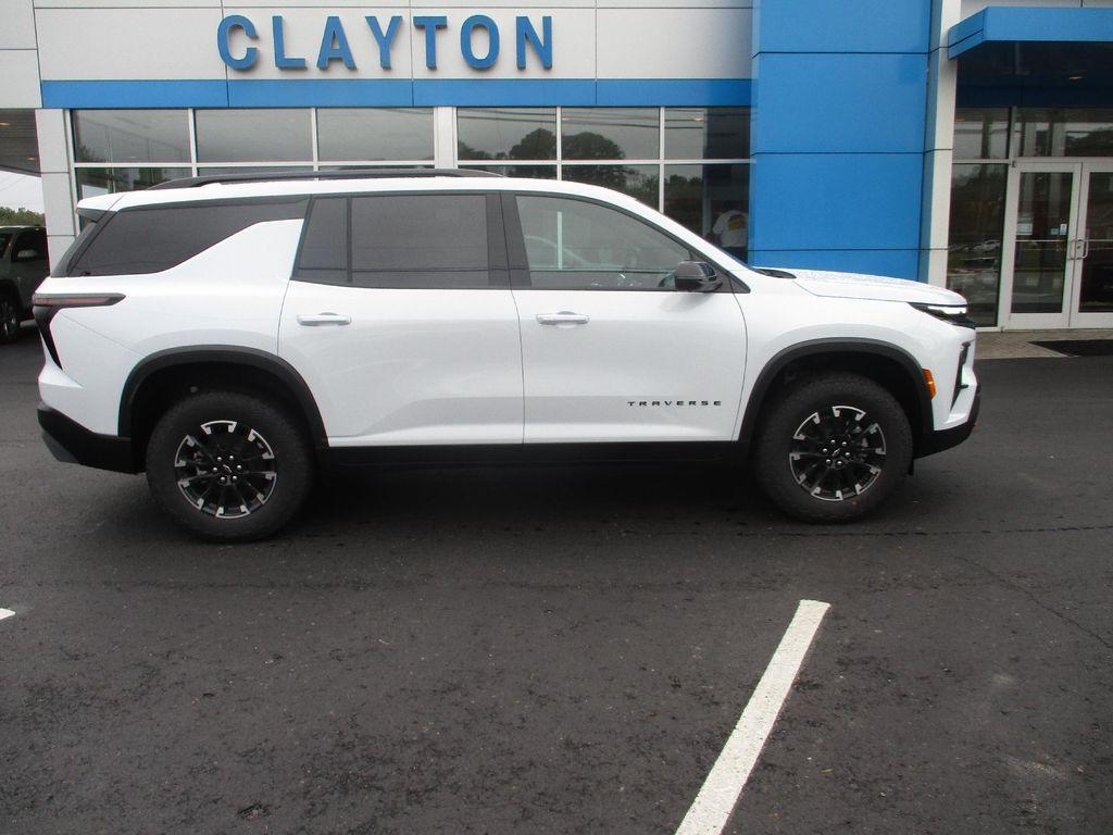 new 2026 Chevrolet Traverse car, priced at $53,499