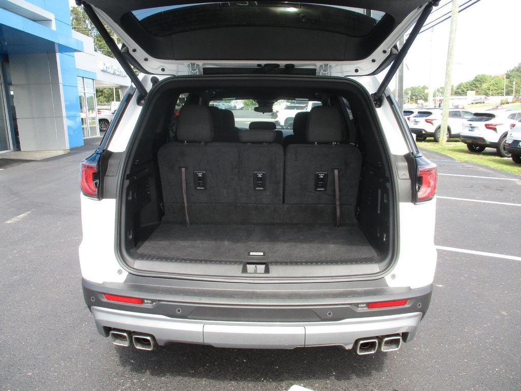 used 2025 GMC Acadia car, priced at $32,999