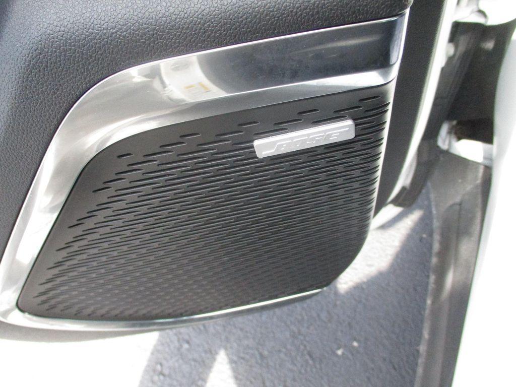 used 2025 GMC Acadia car, priced at $32,999