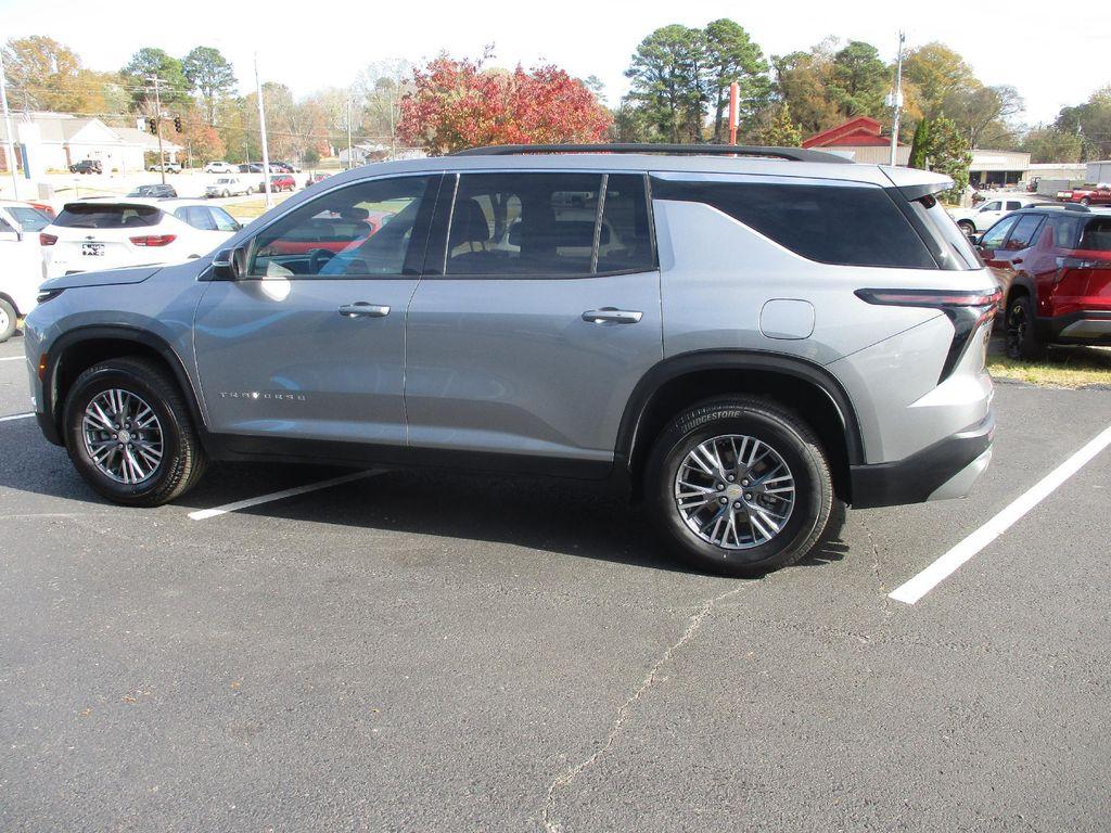used 2025 Chevrolet Traverse car, priced at $36,999