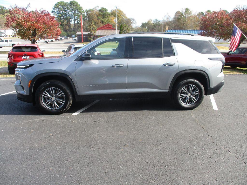 used 2025 Chevrolet Traverse car, priced at $36,999