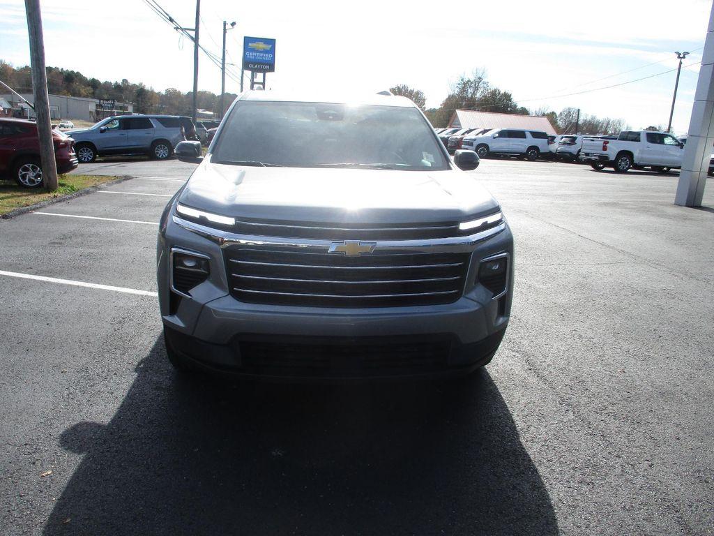 used 2025 Chevrolet Traverse car, priced at $36,999