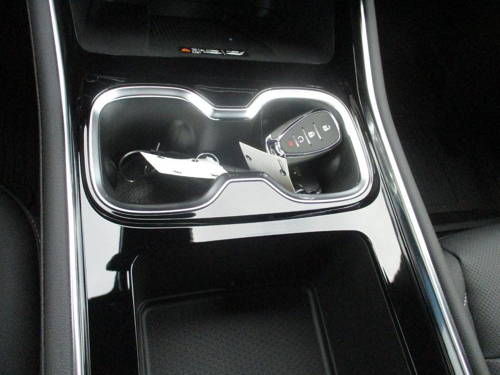 new 2026 Chevrolet Traverse car, priced at $41,599