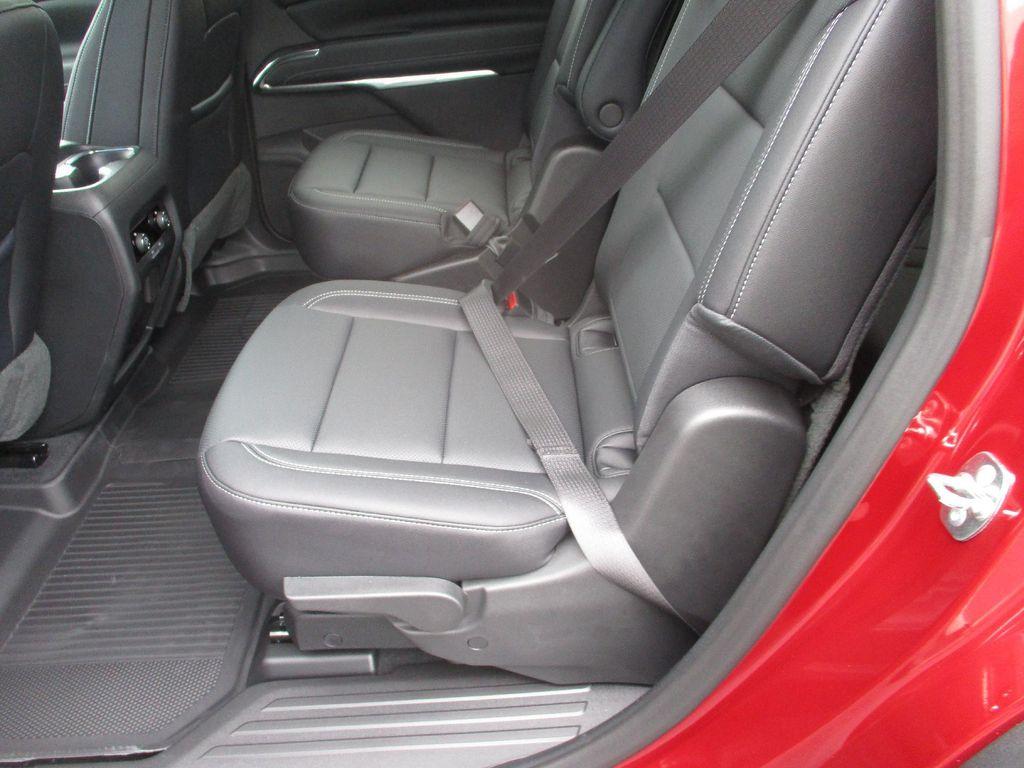 new 2026 Chevrolet Traverse car, priced at $41,599