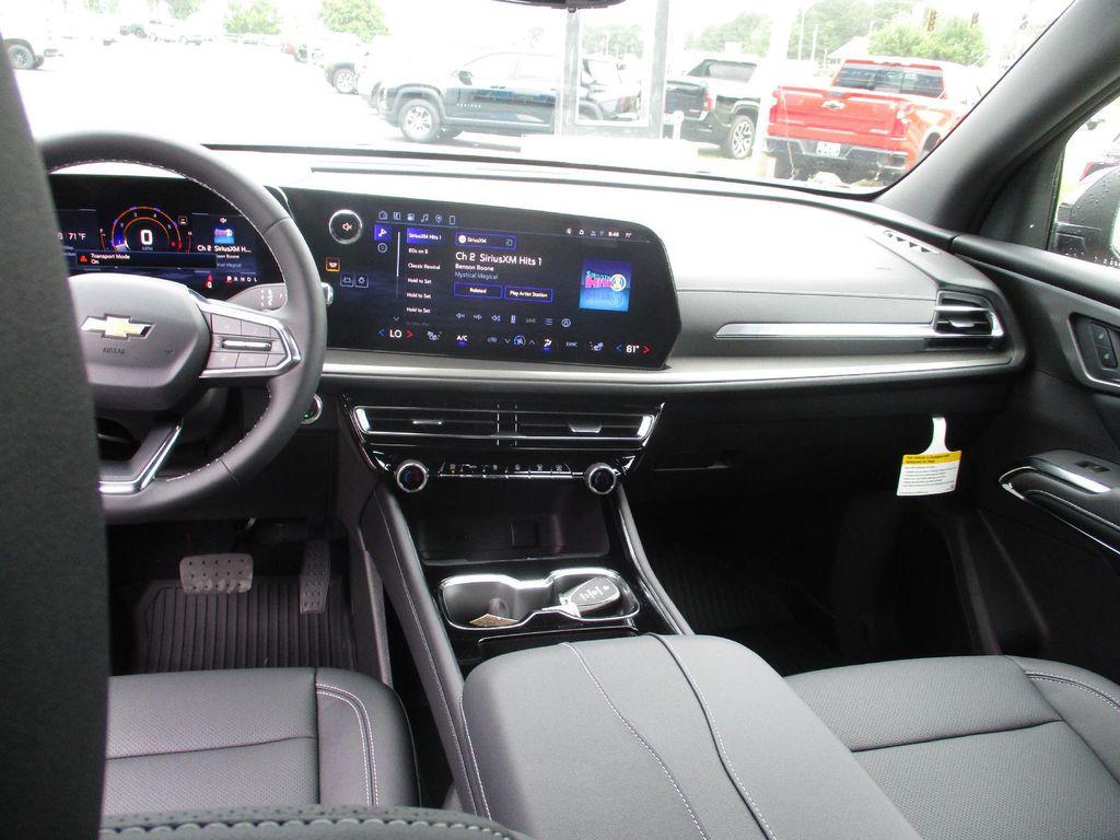 new 2026 Chevrolet Traverse car, priced at $41,599