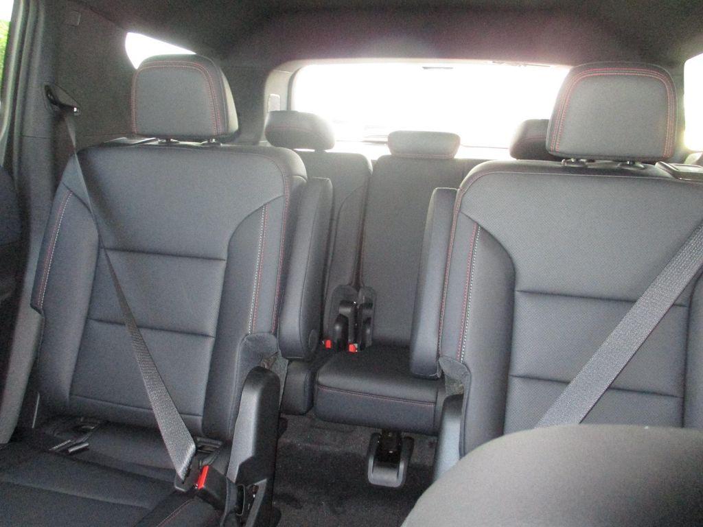 new 2026 Chevrolet Traverse car, priced at $51,499