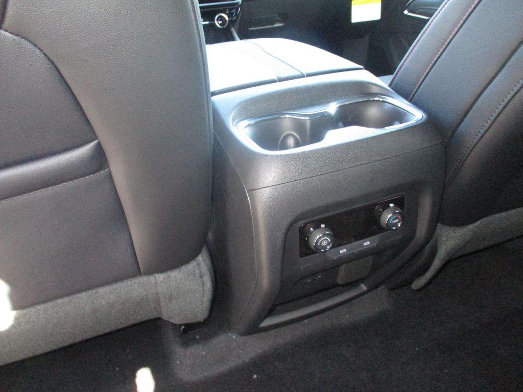 new 2026 Chevrolet Traverse car, priced at $51,499