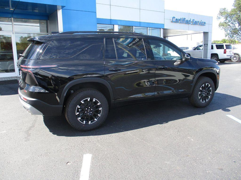new 2026 Chevrolet Traverse car, priced at $51,499