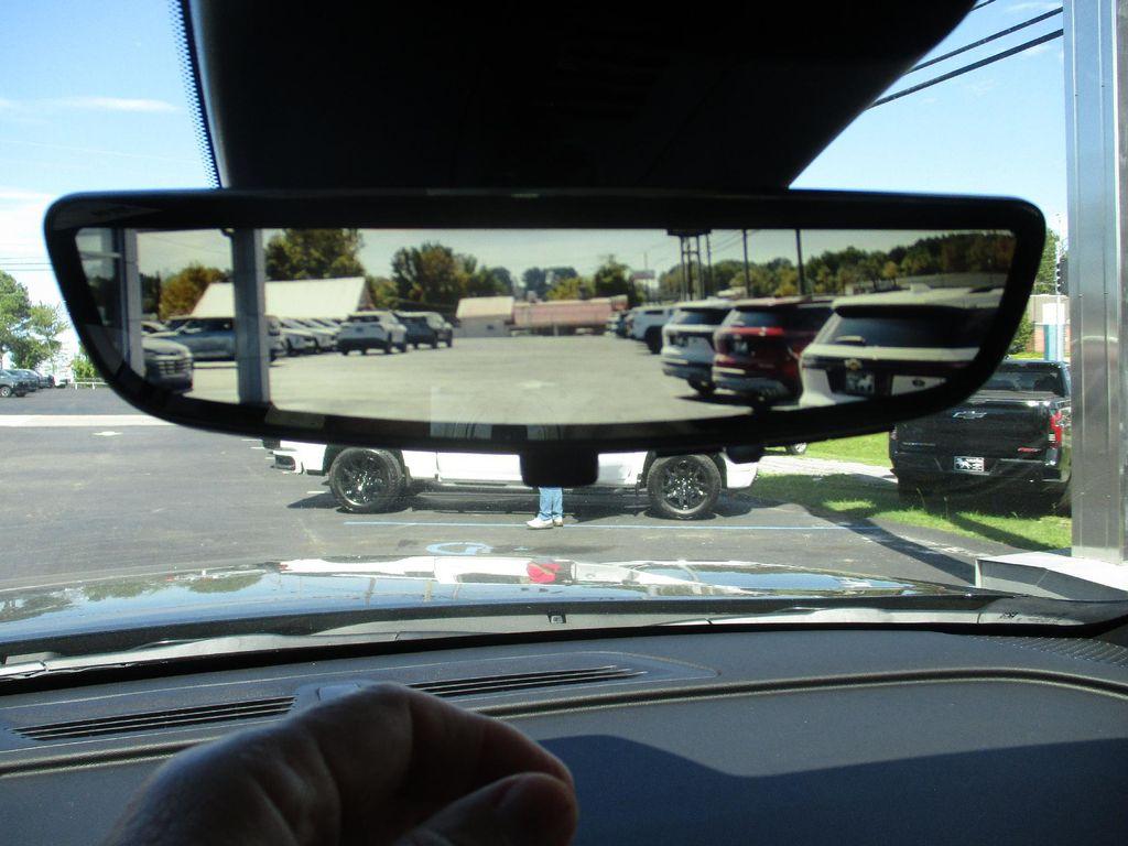 new 2026 Chevrolet Traverse car, priced at $51,499