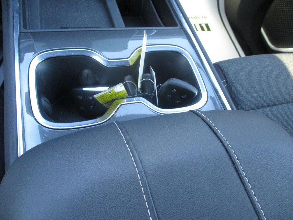 used 2025 GMC Acadia car, priced at $32,999