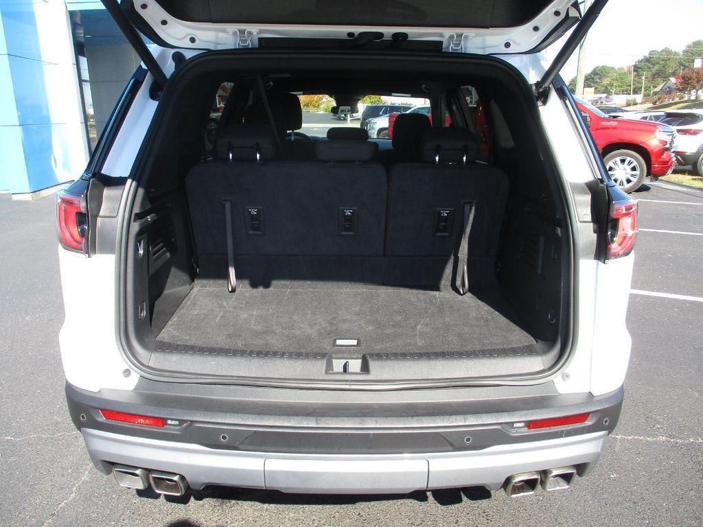 used 2025 GMC Acadia car, priced at $32,999