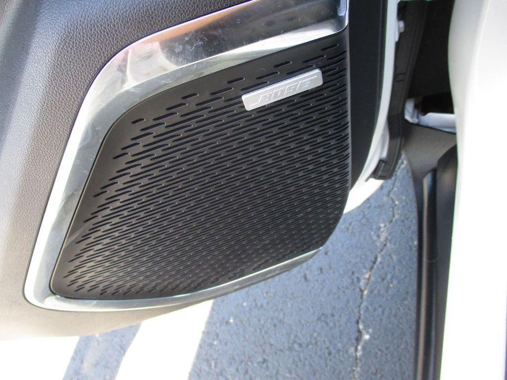 used 2025 GMC Acadia car, priced at $32,999