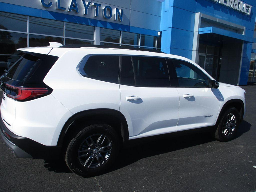 used 2025 GMC Acadia car, priced at $32,999