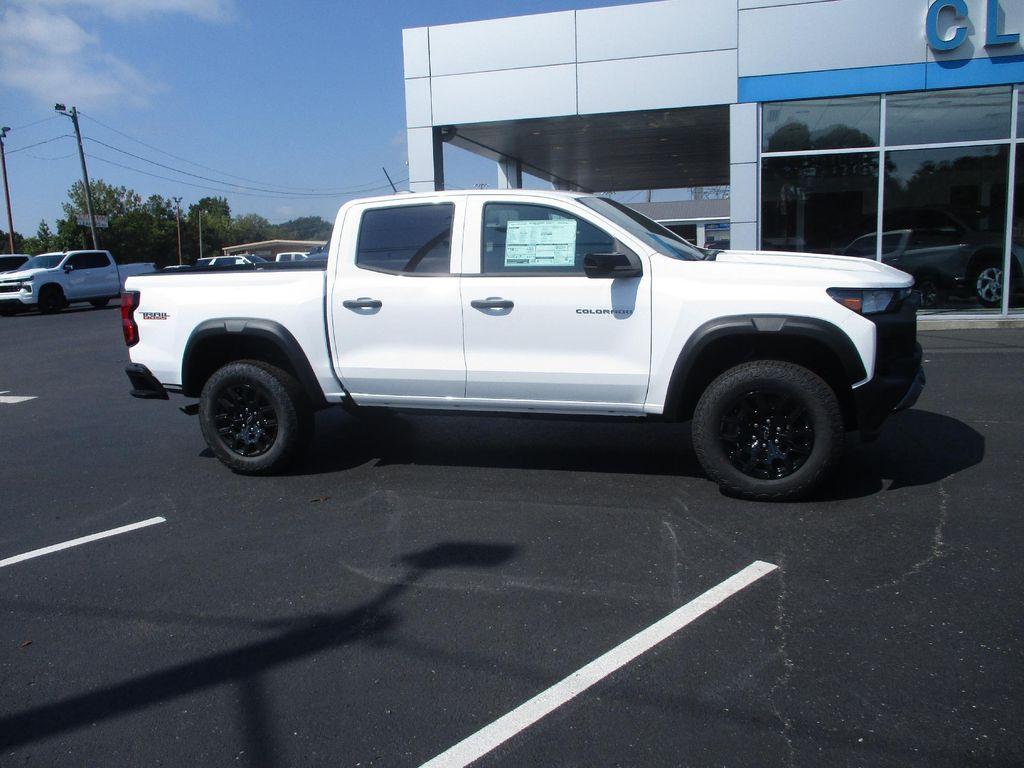 new 2026 Chevrolet Colorado car, priced at $39,999