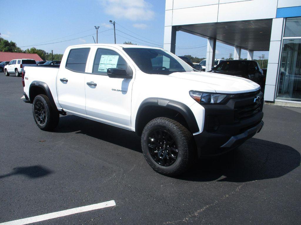 new 2026 Chevrolet Colorado car, priced at $39,999