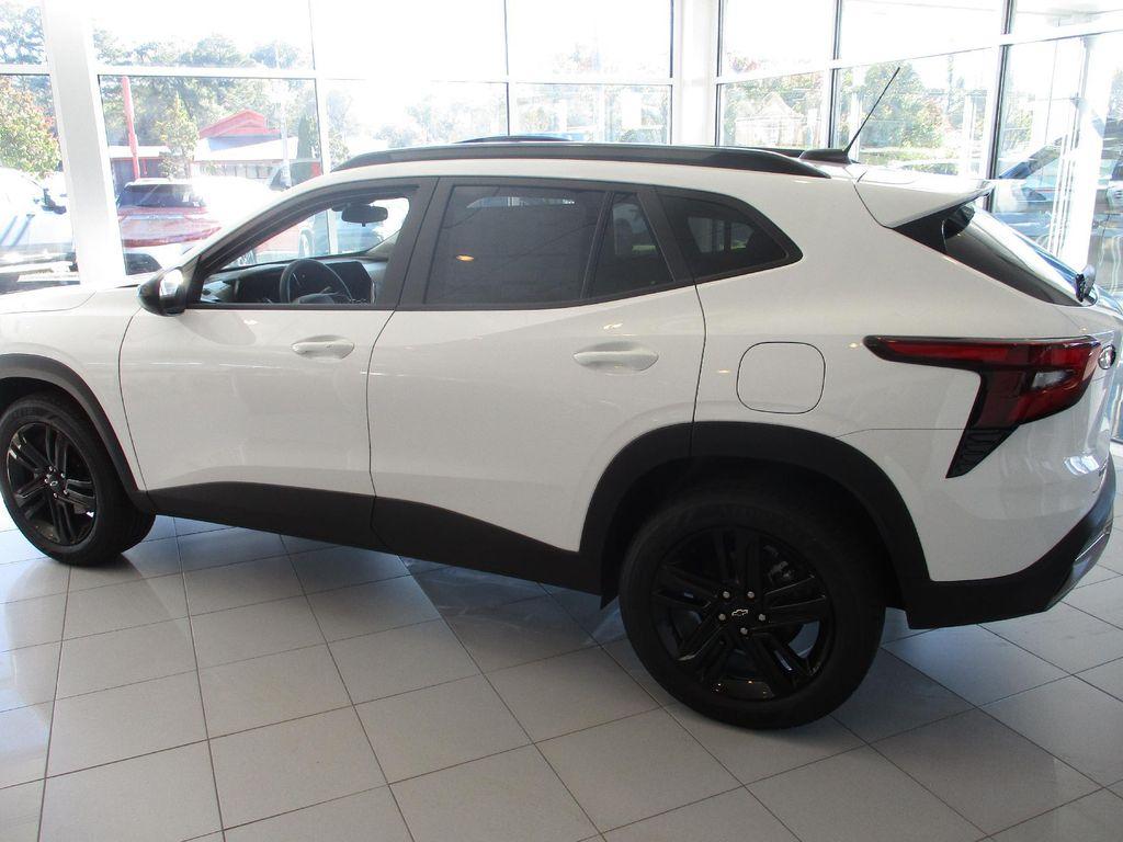 new 2026 Chevrolet Trax car, priced at $27,299