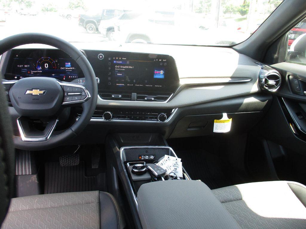 new 2026 Chevrolet Equinox car, priced at $30,999