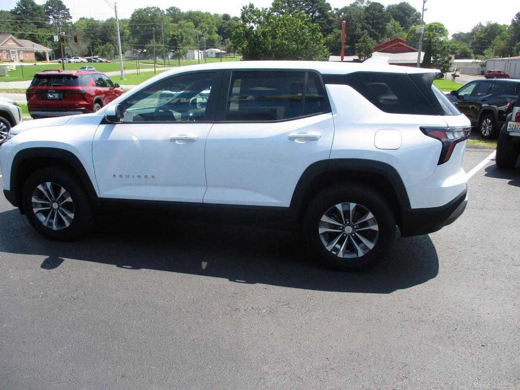 new 2026 Chevrolet Equinox car, priced at $30,999