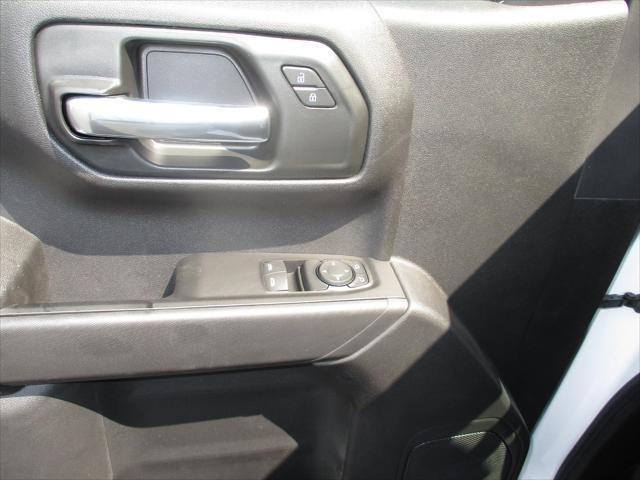 new 2025 Chevrolet Silverado 1500 car, priced at $33,599