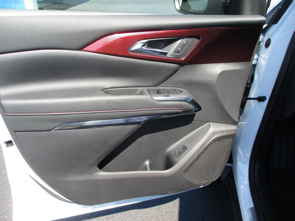 new 2026 Chevrolet Traverse car, priced at $52,499