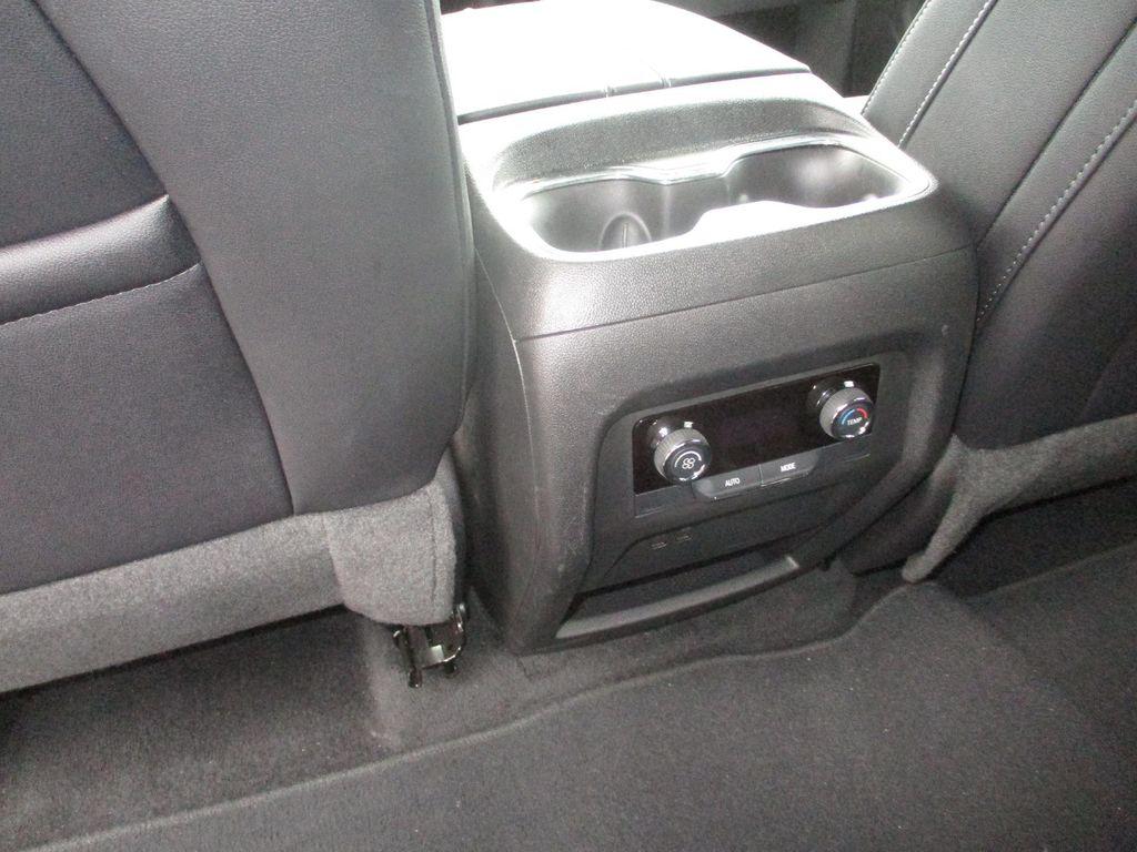 used 2025 Chevrolet Traverse car, priced at $36,999