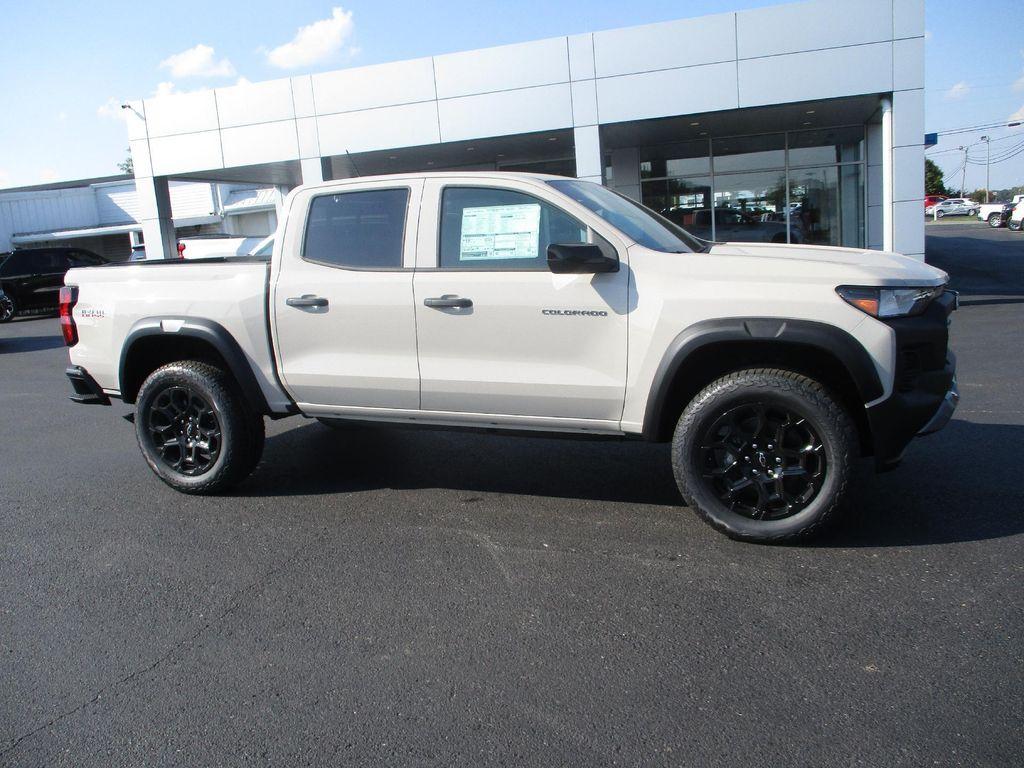 new 2026 Chevrolet Colorado car, priced at $43,499