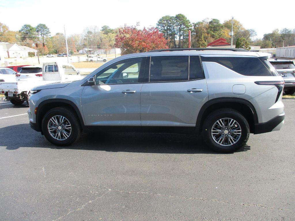 used 2025 Chevrolet Traverse car, priced at $37,499