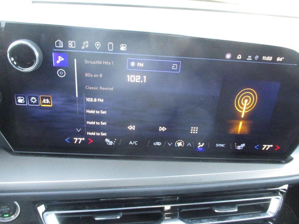 used 2025 Chevrolet Traverse car, priced at $37,499