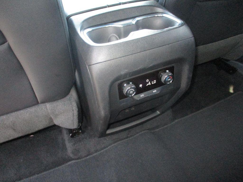 used 2025 Chevrolet Traverse car, priced at $37,499