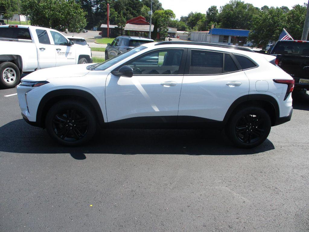 new 2025 Chevrolet Trax car, priced at $25,999