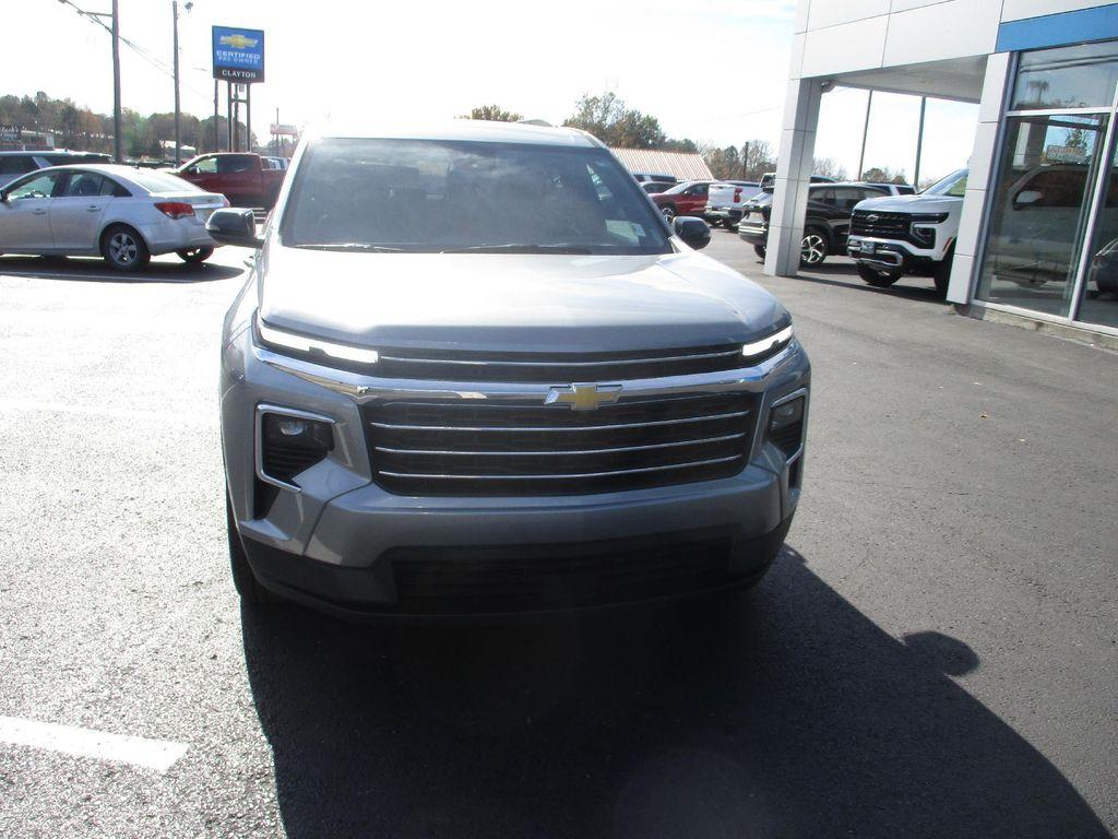 used 2025 Chevrolet Traverse car, priced at $36,999