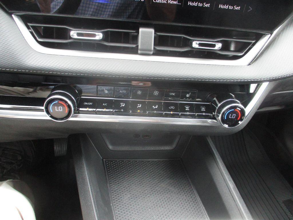 new 2026 Chevrolet Equinox car, priced at $30,499