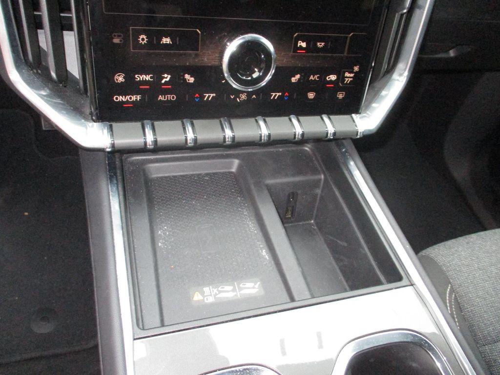 used 2025 GMC Acadia car, priced at $34,499