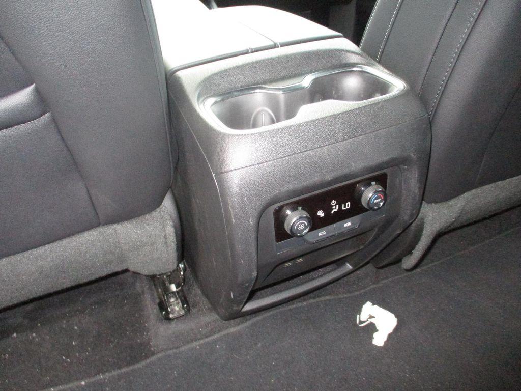 used 2025 Chevrolet Traverse car