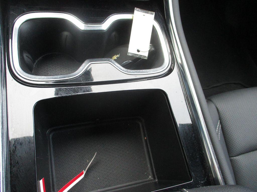 used 2025 Chevrolet Traverse car