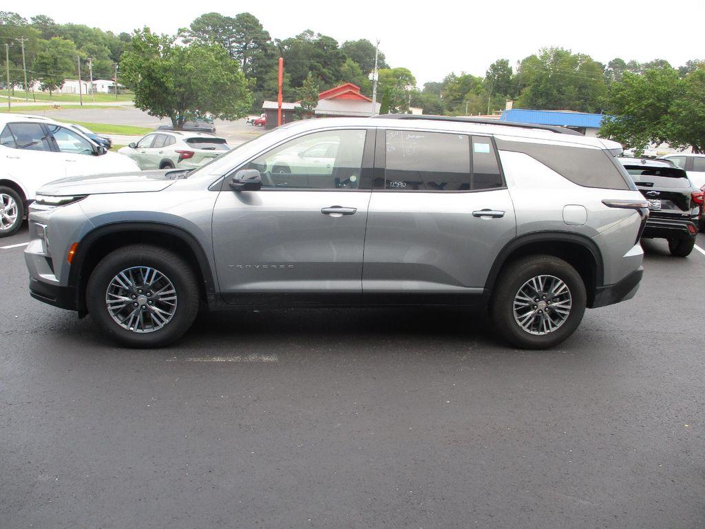 used 2025 Chevrolet Traverse car