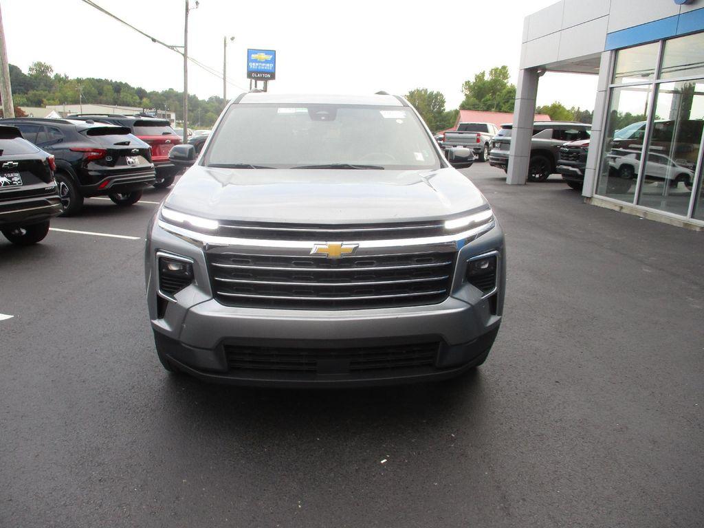 used 2025 Chevrolet Traverse car