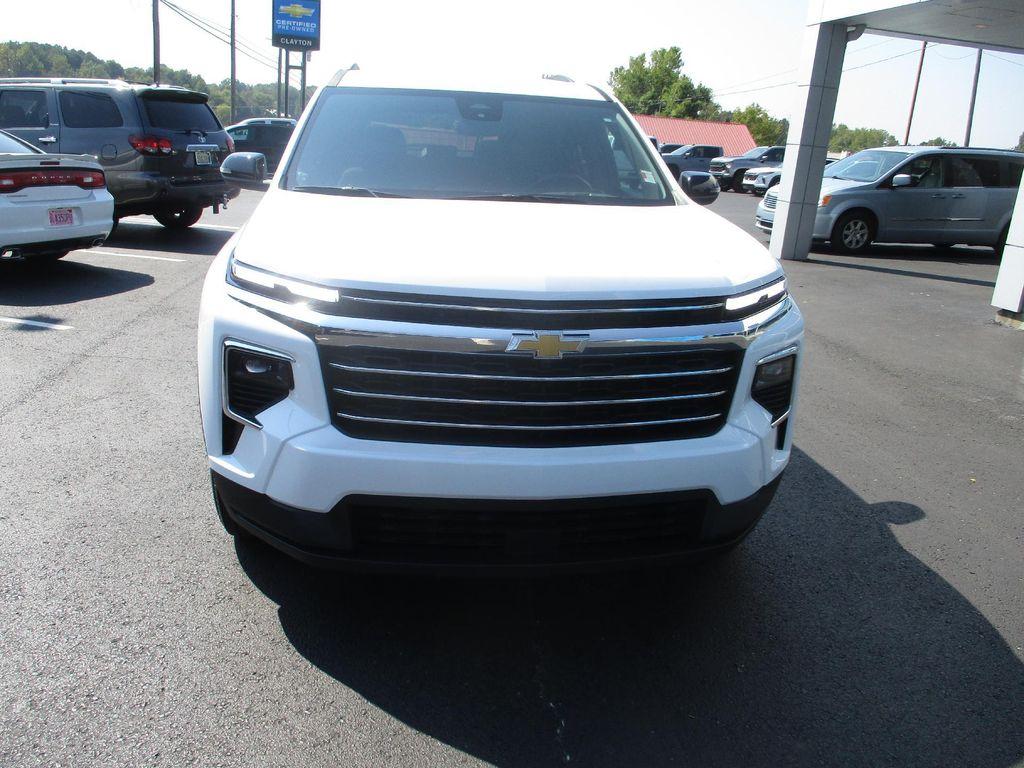 used 2025 Chevrolet Traverse car