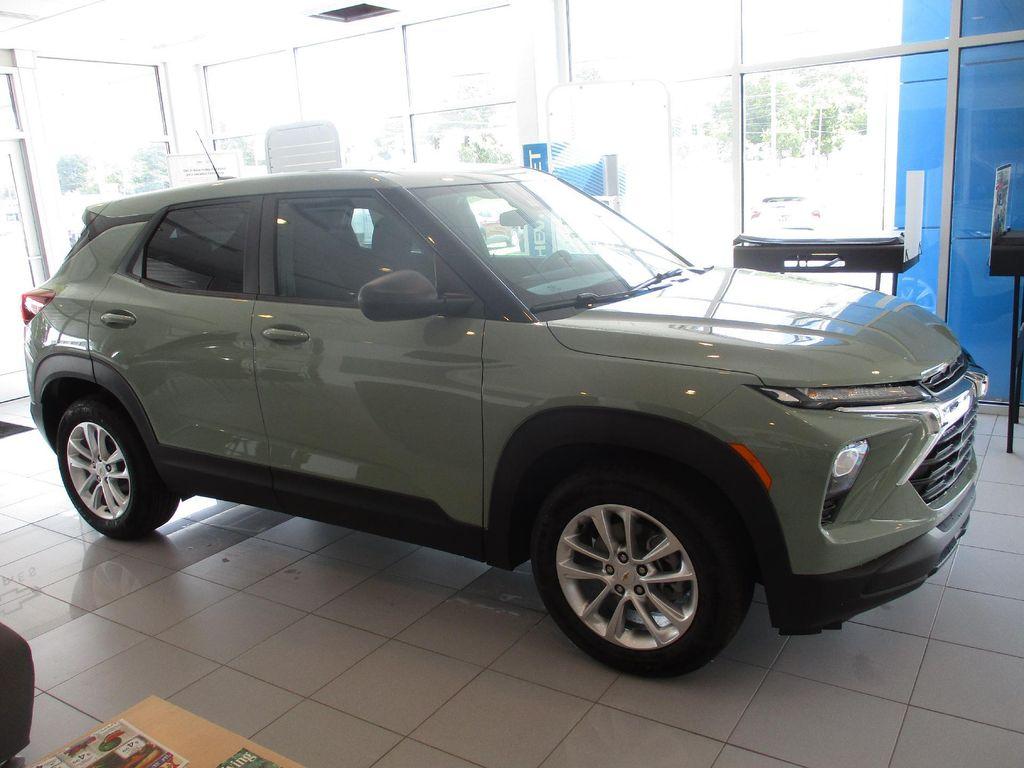 new 2026 Chevrolet TrailBlazer car, priced at $23,999
