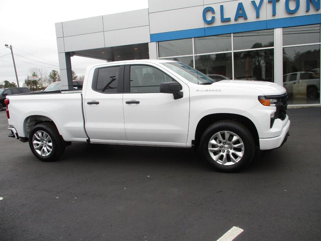 used 2024 Chevrolet Silverado 1500 car, priced at $32,999