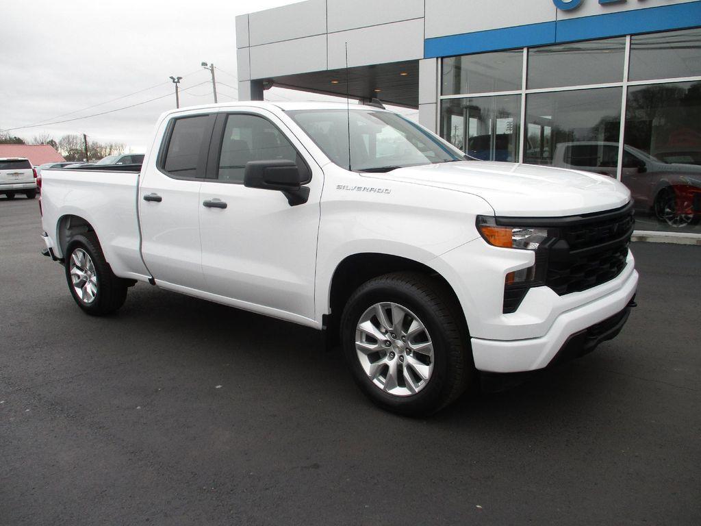 used 2024 Chevrolet Silverado 1500 car, priced at $32,999