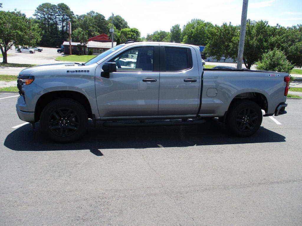 new 2024 Chevrolet Silverado 1500 car, priced at $34,999