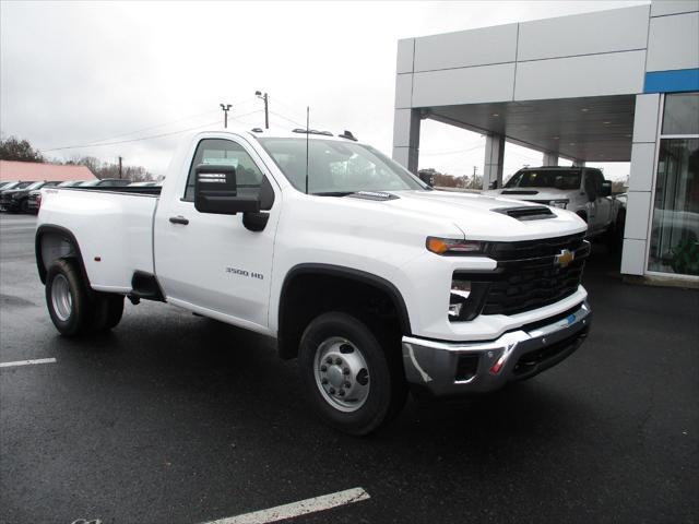 new 2025 Chevrolet Silverado 3500 car, priced at $58,999