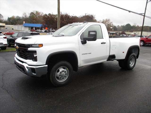 new 2025 Chevrolet Silverado 3500 car, priced at $58,999