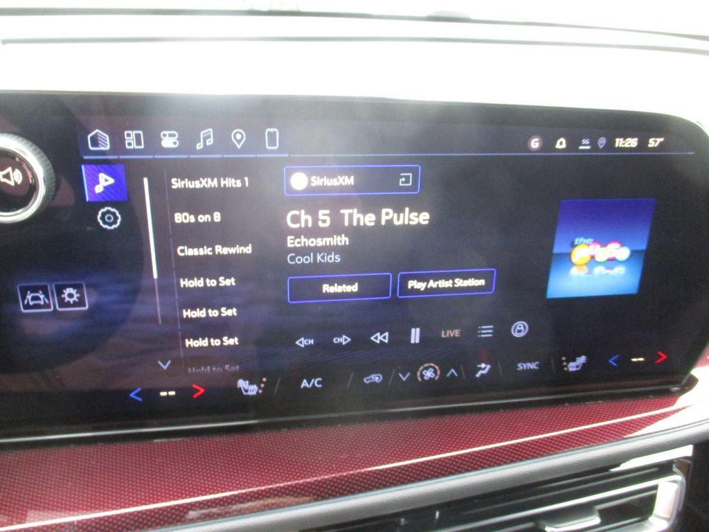 new 2026 Chevrolet Traverse car, priced at $51,499